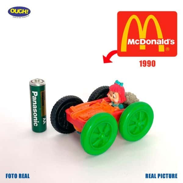 COCHE DE CARRERAS TINY TOONS BUGS BUNNY