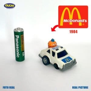 VINTAGE AUTO BIG MAC CON EL MAYOR DE LA POLICÍA MC CHEESE